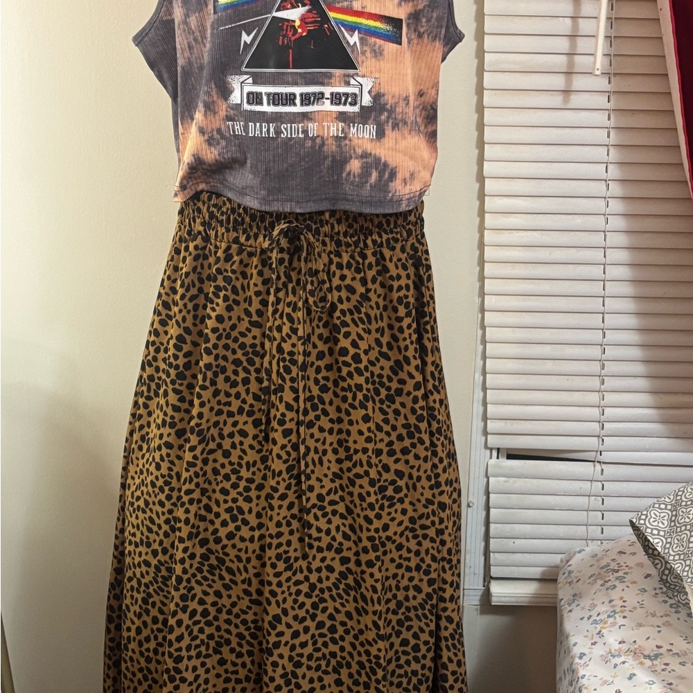 Leopard Print Maxi Skirt - Picture 2 of 5